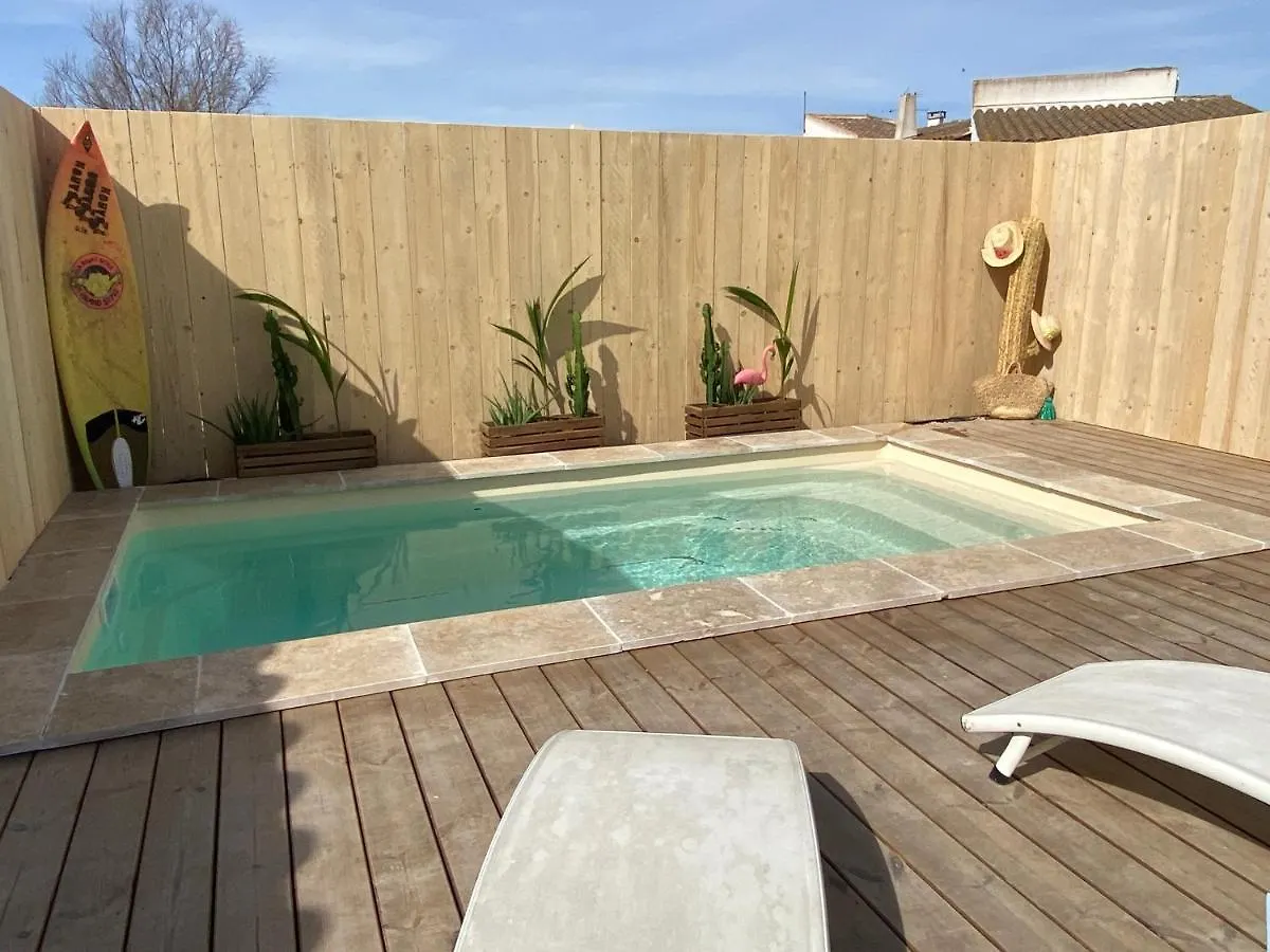 Mas Des Oliviers, Maison Avec Piscine Privative Et Chauffee Locamargue Saintes-Maries-de-la-Mer 0*,  France