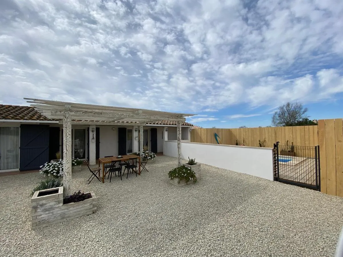 Mas Des Oliviers, Maison Avec Piscine Privative Et Chauffee Locamargue Saintes-Maries-de-la-Mer